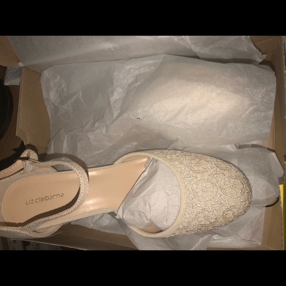Liz Claiborne espadrilles - Picture 2 of 3